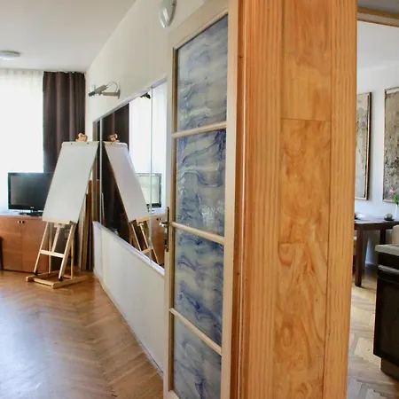 Alder Apartments *