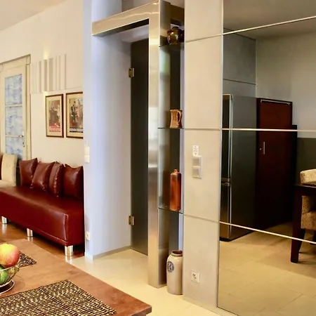 Alder Apartments *